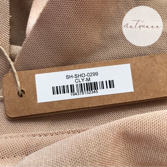 Skims Sheer Sculpt Low Back Short in Clay M - Picture 3 of 3